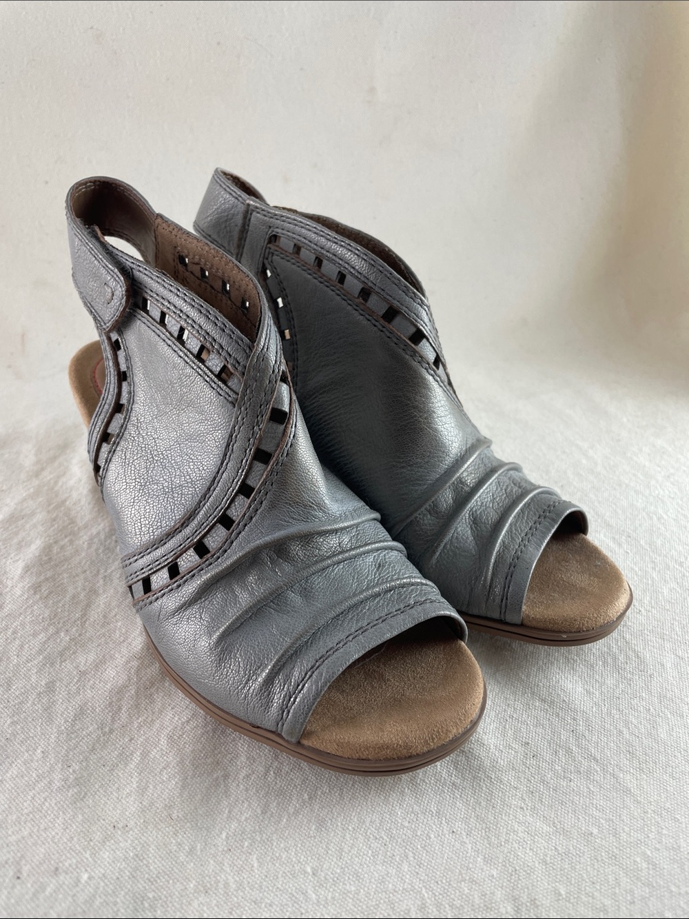Rockport Gray Open-Toe Slingback Sandals Size 7